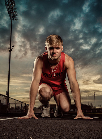 track-senior-pictures