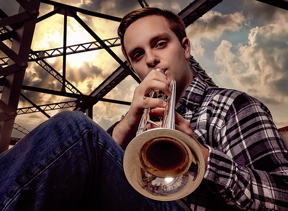 senior-pictures-trumpet
