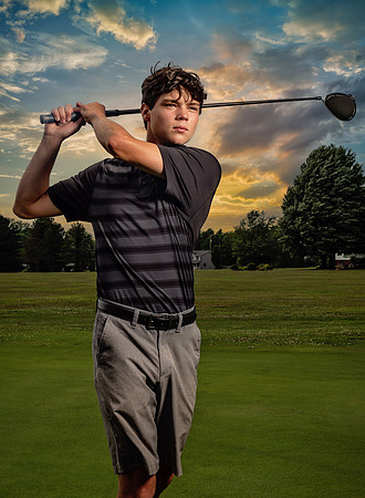 senior-boy-golf-photography-ashtabula-photographer