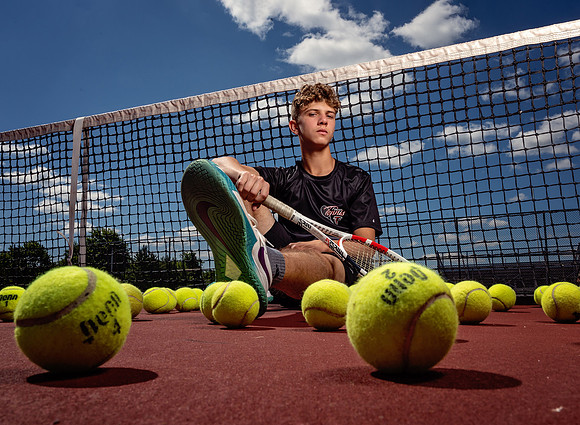 tennis-senior-pictures