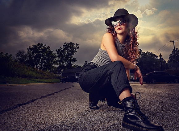 senior-girl-modern-urban-pictures-photography