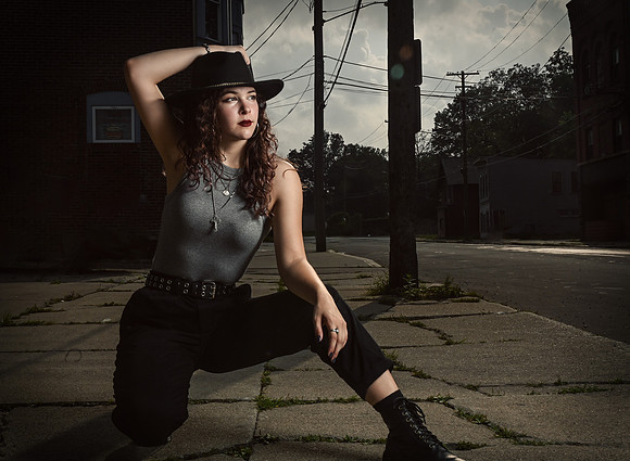 modern-creative-edgy-girl-photography-ashtabula-photographer