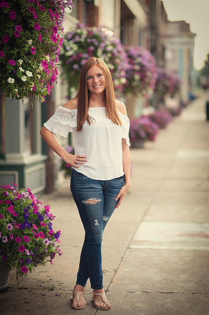 senior-pictures-flowers
