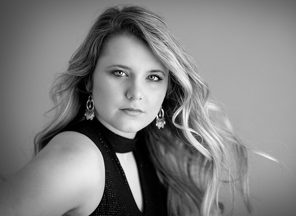 girl-studio-photography