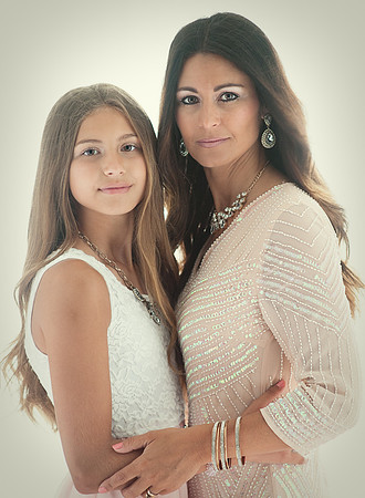 mother-daughter-photographpy