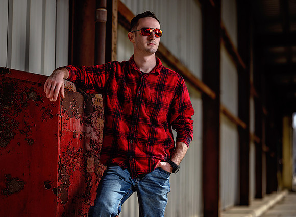 senior-pictures-boy-edgy-modern-ashtabula-photographer