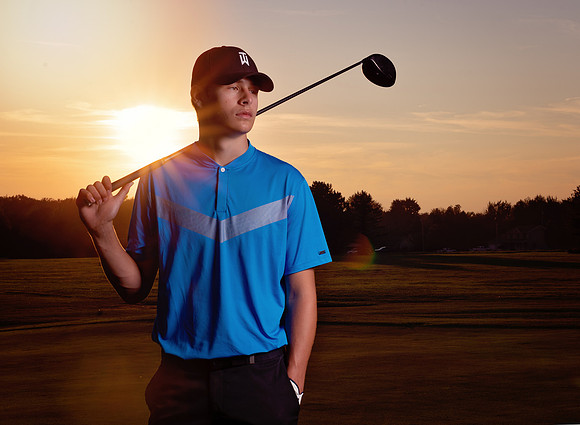 golf-senior-boy