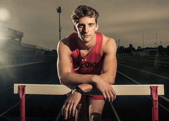 track-senior-pictures