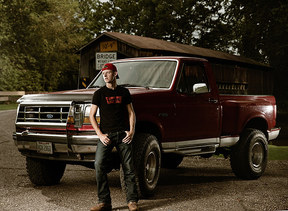 truck-senior-picture-ideas