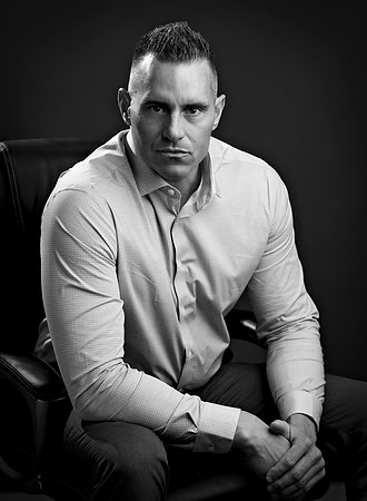 professional-headshots-business-portraits-ashtabula-photographer