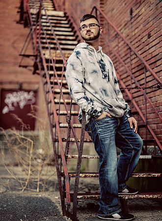senior-pictures-guy-creative