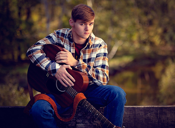 Boy-guitar-ashtabula-photographer