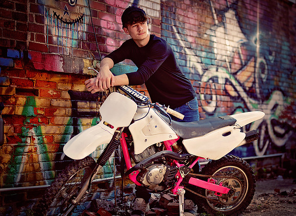 guy-senior-pictures-motorcycle-boy-photography-ashtabula-photographer