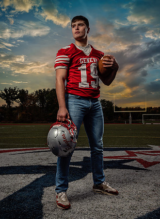senior-pictures-football