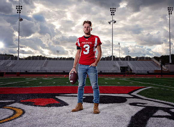 football-senior-pictures